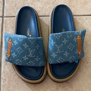 Stylish Blue Designer Slide Sandals